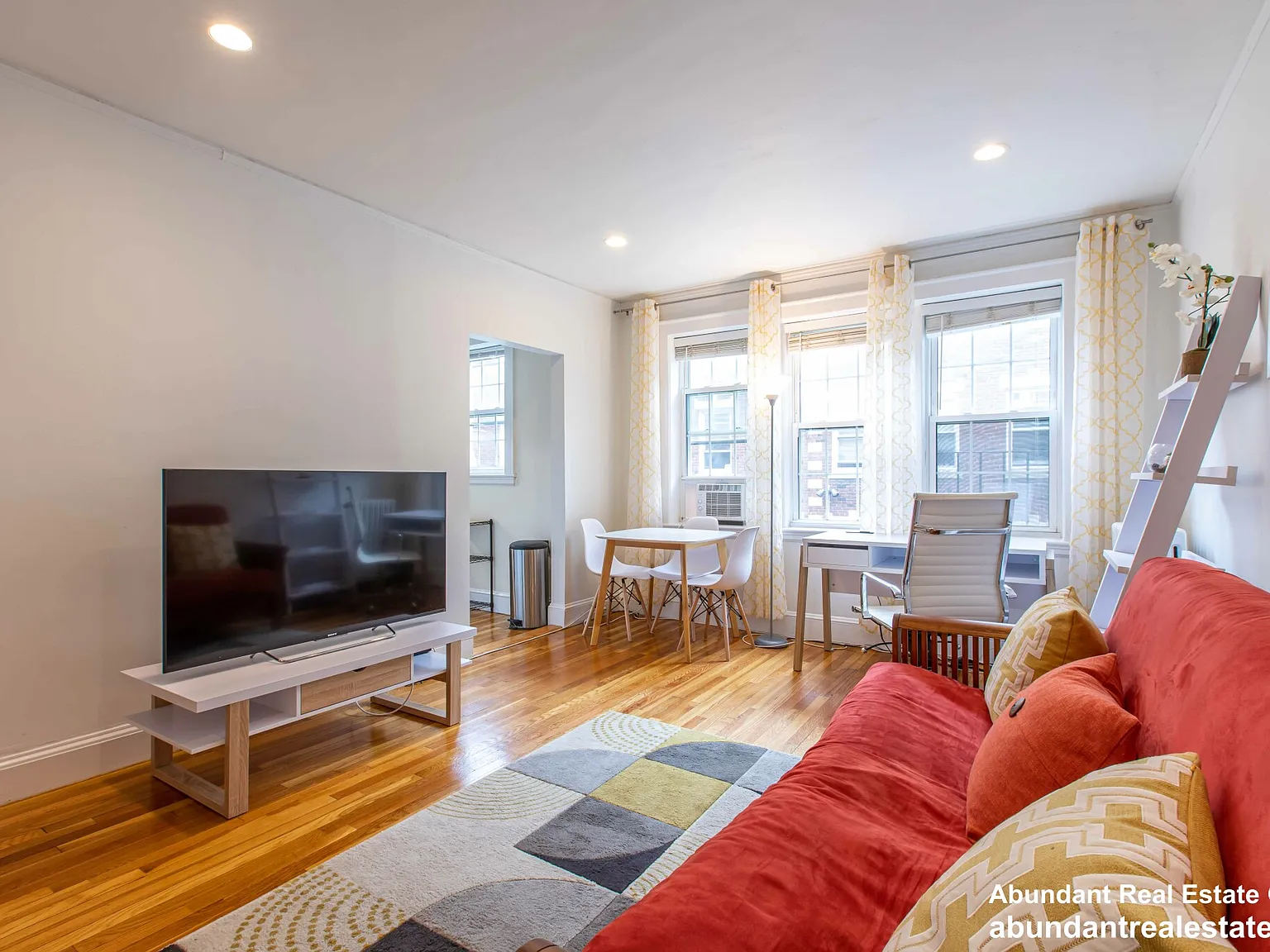 9 Ellery St — Photo 1