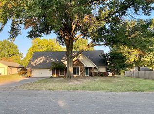 2304 Michael Rd, Muskogee, OK 74403