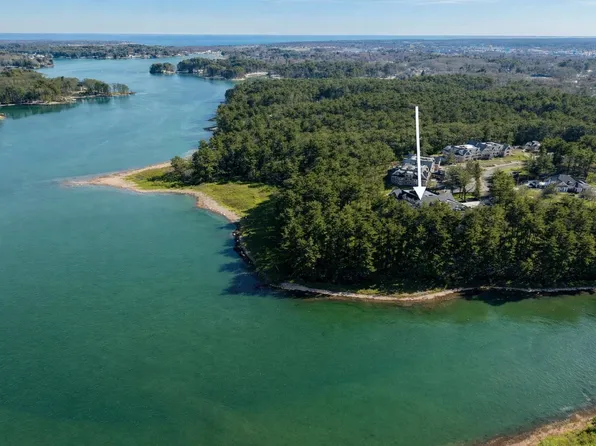 100 Shepards Cove Road #H301, Kittery, ME 03904