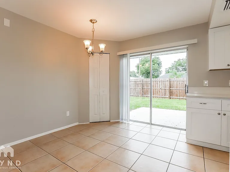 305 Silver Hill Dr — Photo 7