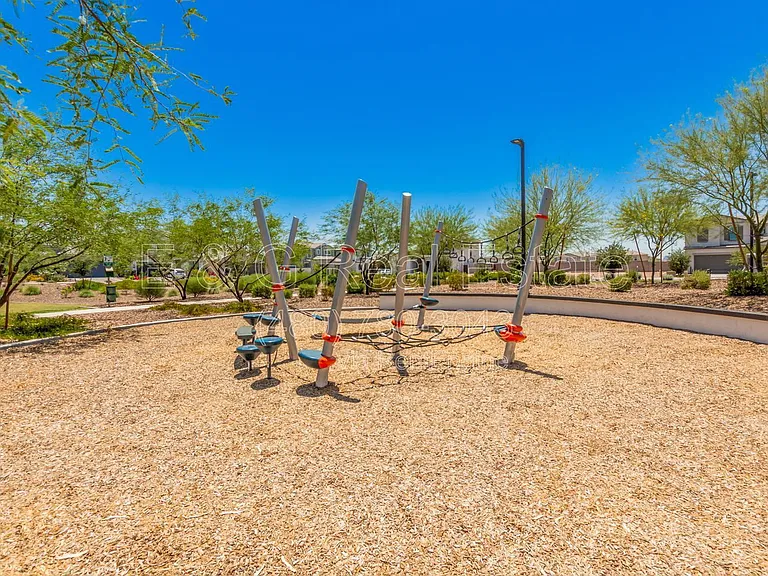 4826 E Helena Dr — Photo 36