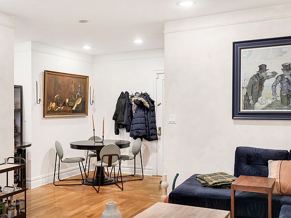 3rd image of 812 Riverside Dr APT 45