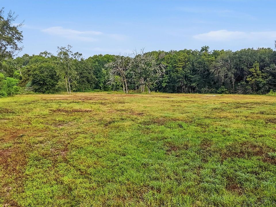 1st image of 24755 Plantation Estates Cir