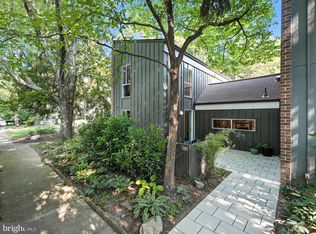 11515 Links Dr, Reston, VA 20190