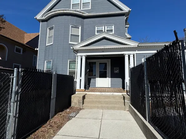 23 Stoneland Rd APT 2, Worcester, MA 01603