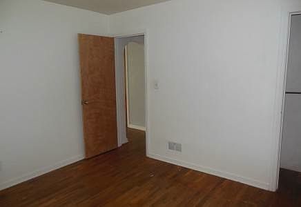 5th image of 1114 Cawood St