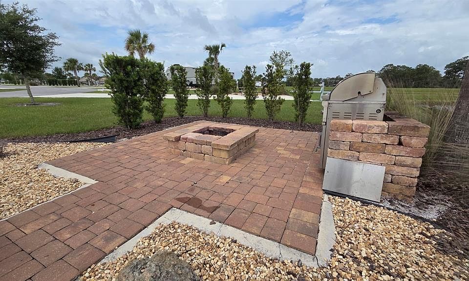 1st image of 71 CEDAR CIRCLE E