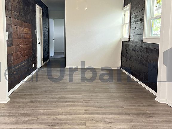 2nd image of 449 Barrett Pl #2