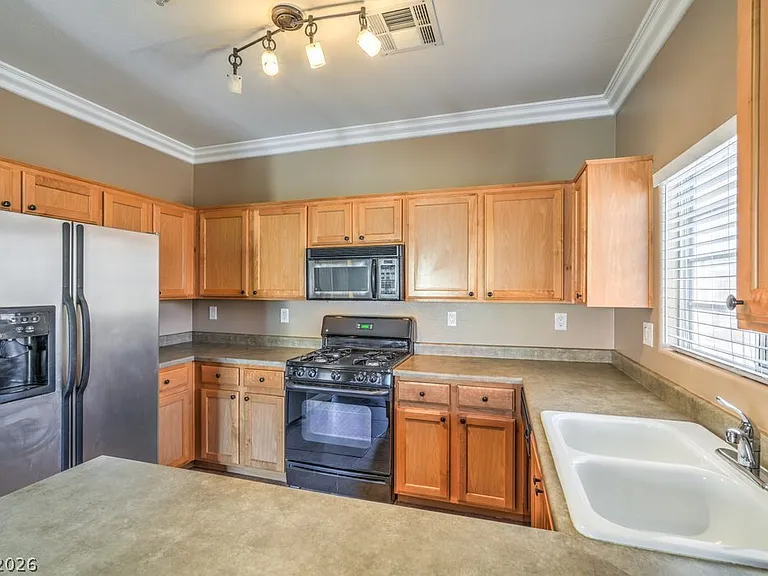 3920 Legend Hills St #202 — Photo 12
