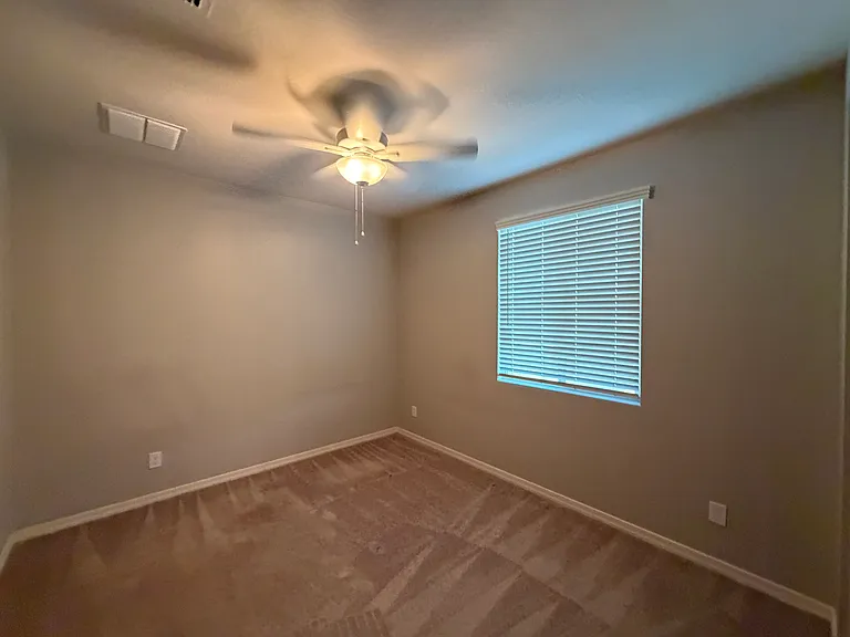 4138 E Jones St — Photo 16