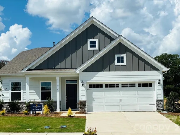 5062 Puddle Pond Rd, Indian Trail, NC 28079