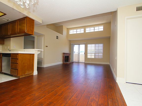 3rd image of 20235 Keswick St Unit 310