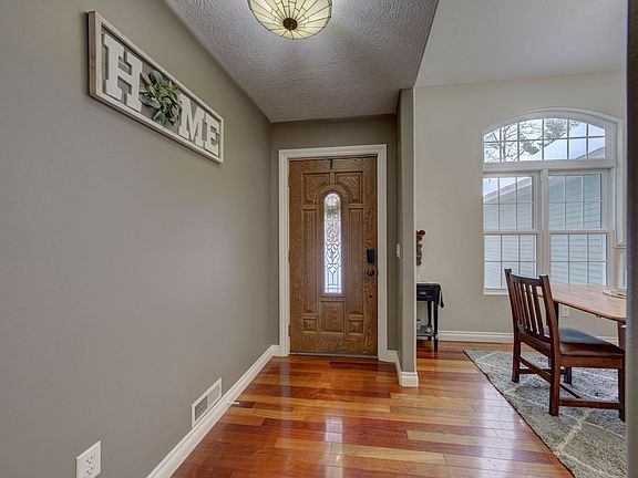 4th image of 10352 Betsie Creek Dr