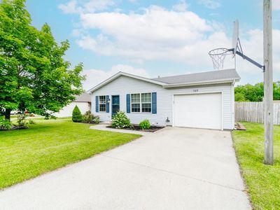 1109 Manahan Dr, Angola, IN, 46703