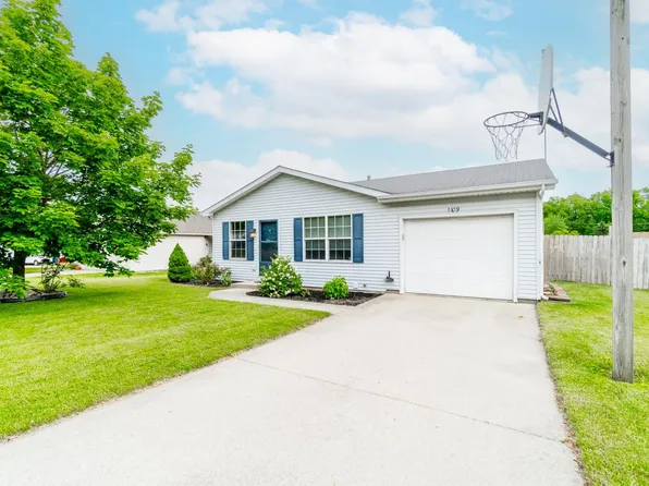 1109 Manahan Dr, Angola, IN 46703