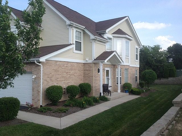 1st image of 9743 Hillcrest Cir