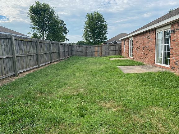 4th image of 220 Graystone Cir #220