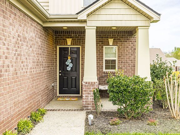 3rd image of 334 Lola Ln N