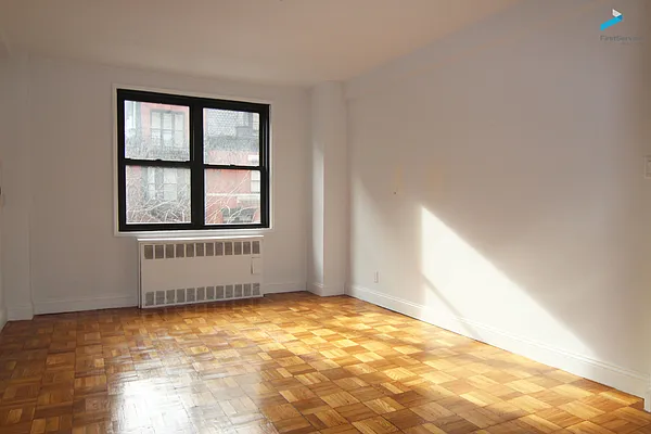 Rented by FirstService Realty (legacy) | media 34