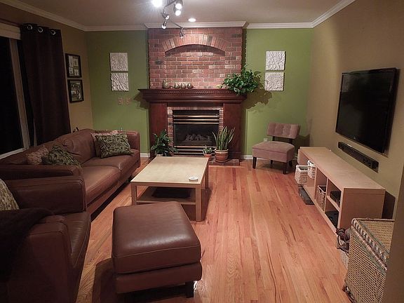 4th image of 1515 233rd Pl NE
