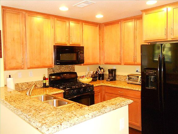 2nd image of 28495 Herrera St