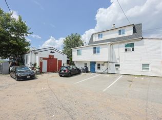 867 N Shore Rd, Revere, MA 02151