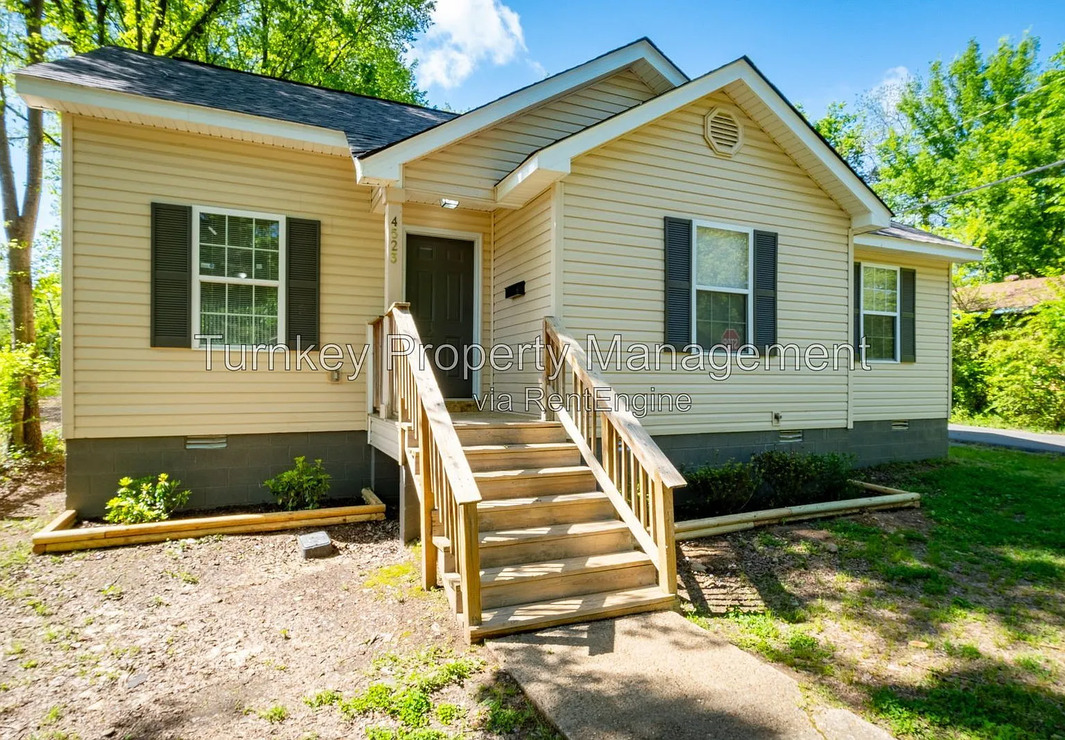 3 bed, 2.0 bath, 1157 sqft, $1,100 — Photo 1