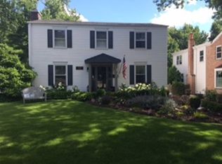 247 Sawyer Ave, Glen Ellyn, IL 60137