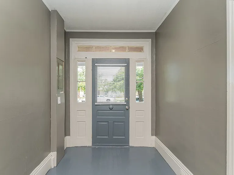 2024 Clark St — Photo 3