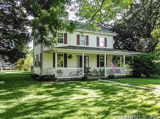 612 W Mill St, Staunton, IL 62088
