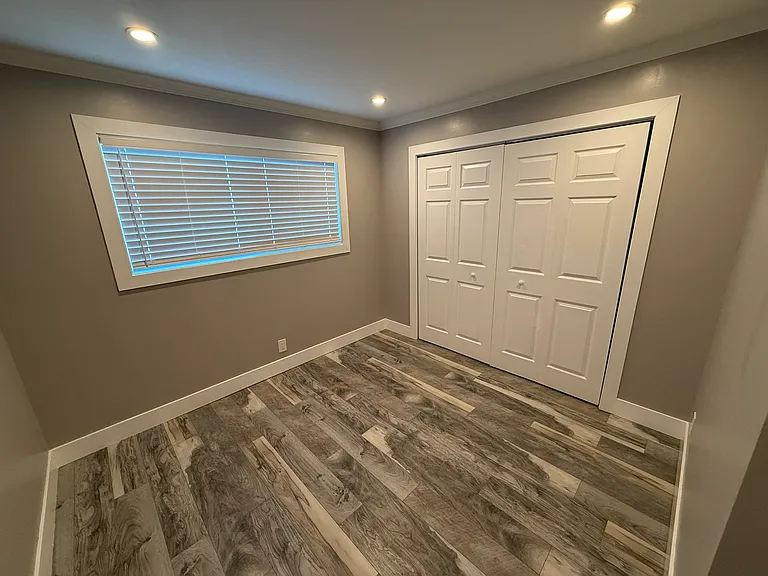 217 Santa Clara Ave #404 — Photo 9