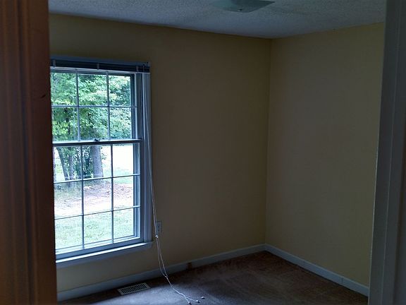 2nd image of 2708 Ardsley Dr