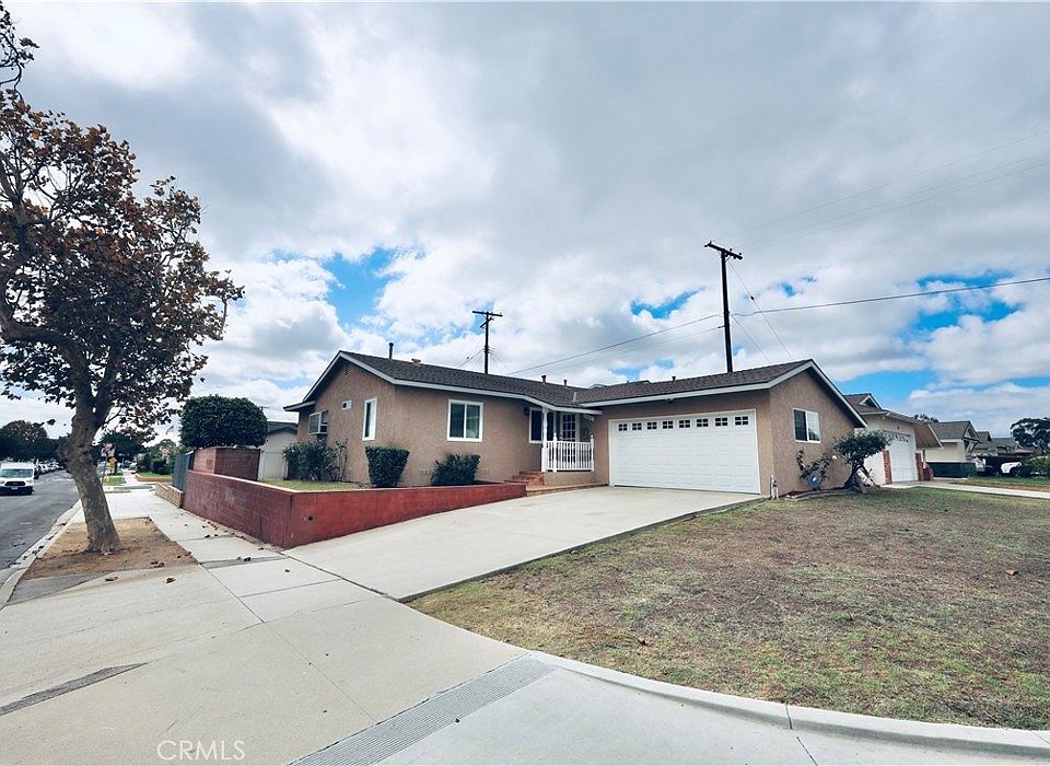 1st image of 22805 Caroldale Ave