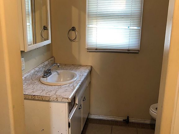 2nd image of 117 Morton Ave