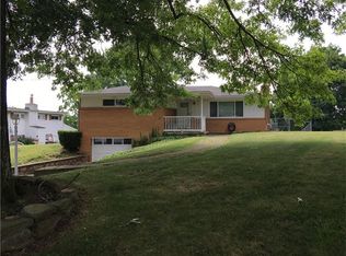 10471 Primrose Dr, North Huntingdon, PA 15642