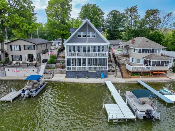 490 E 700 S, Wolcottville, IN 46795