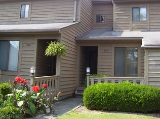 225 Saint Luke Ct, Wilmington, NC 28409