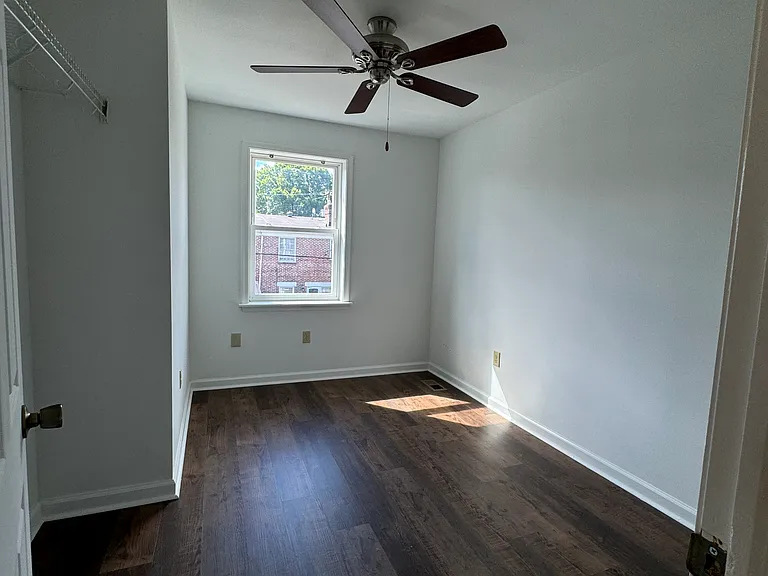554 Hand Ave — Photo 15
