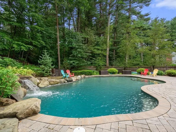 15 Lands End Ln, Sudbury, MA 01776