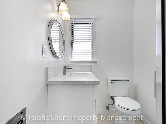 5th image of 11321 Massachusetts Ave APT 8