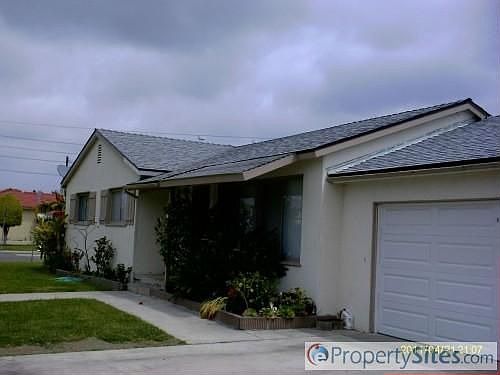 4th image of 2220 Pomona Ave