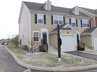 5752 Winding Rock Dr, Westerville, OH 43081