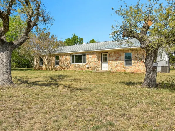 801 Live Oak Trl, Liberty Hill, TX 78642