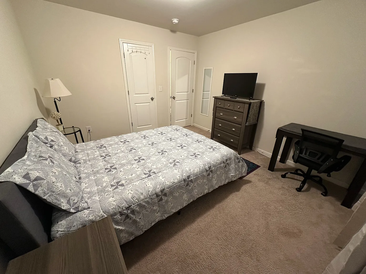 1 bed, 1646 sqft, $650 — Photo 3