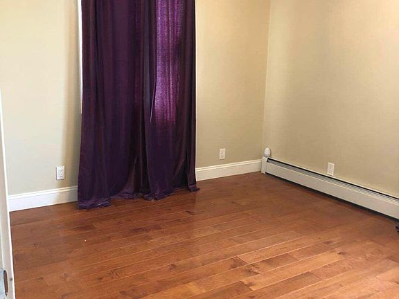 3rd image of 5117 217th St