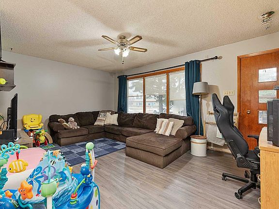 3rd image of 4528 49th St