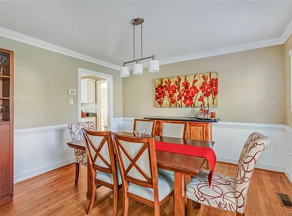 3rd image of 9900 Mistyview Ct