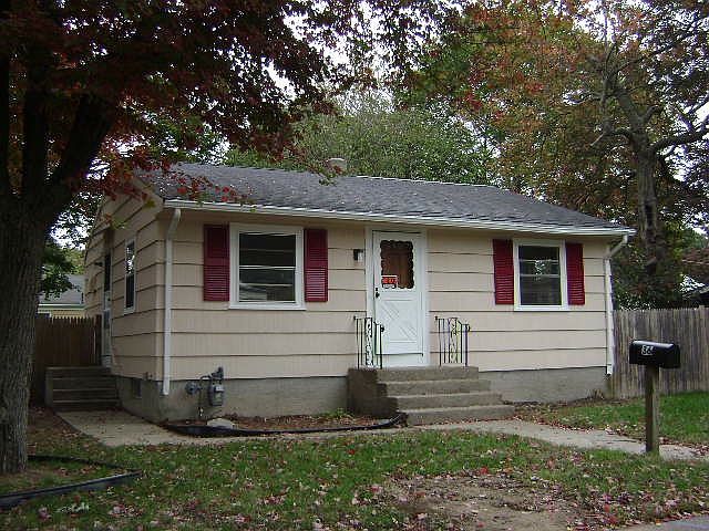 1st image of 36 Hutchinson St