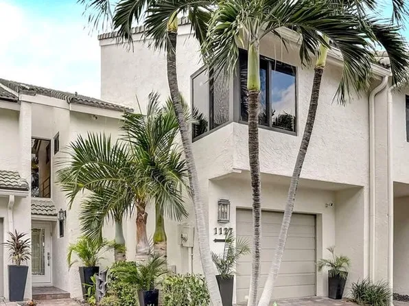 1127 Boca Cove Ln, Highland Beach, FL 33487