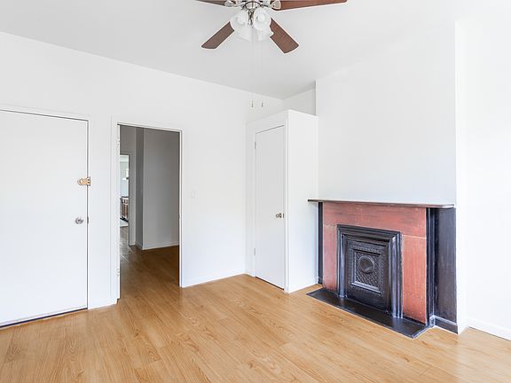 5th image of 223 Franklin St APT 2R